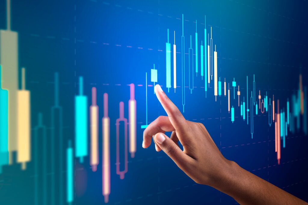 ibovespa-sobe-aos-133-mil-pontos,-maior-pontuacao-do-ano;-dolar-tambem-tem-alta