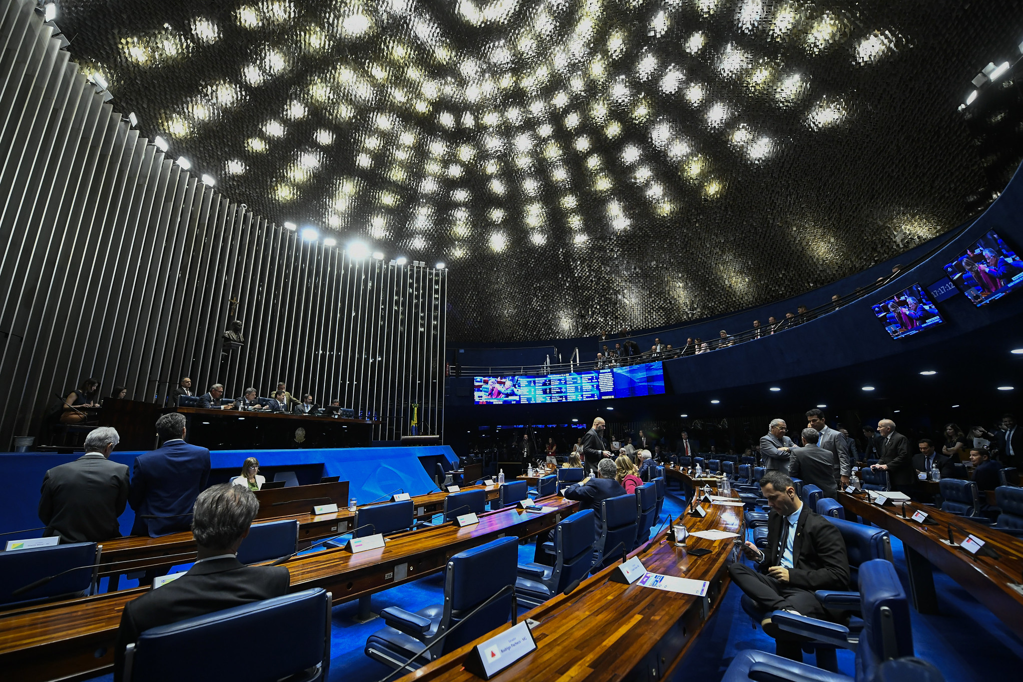 senado-aprova-retirar-do-limite-de-gastos-r$-5-bilhoes-de-despesas-do-ministerio-da-defesa