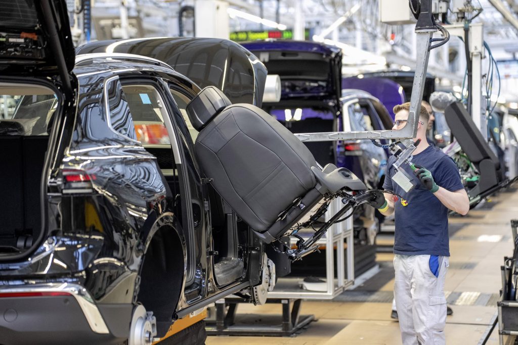 volkswagen-preve-paralisacoes-por-escassez-de-chips-e-alerta-funcionarios-na-alemanha