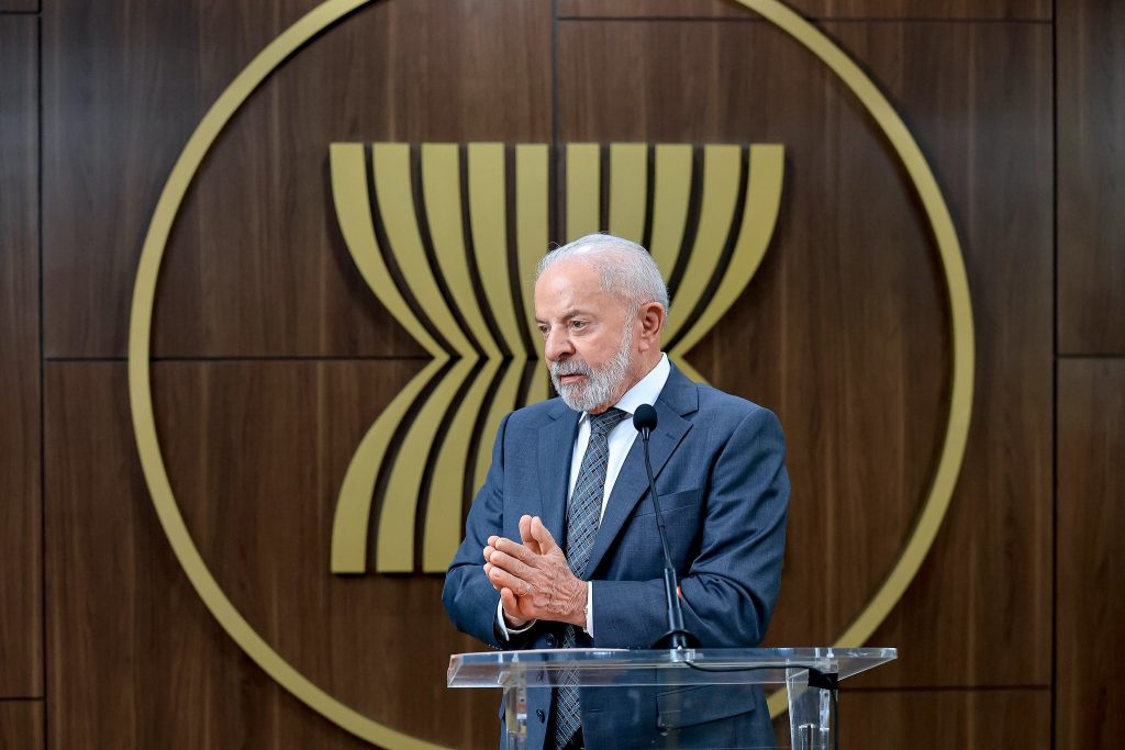 brasil-e-eua-confirmam-encontro-entre-lula-e-trump-para-este-domingo