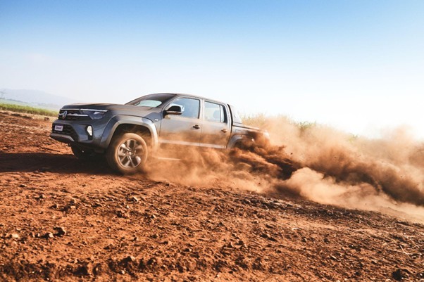 carregada-de-forca-bruta,-amarok-v6-entrega-tudo-no-agro