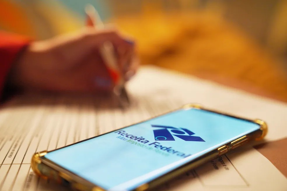 imposto-de-renda:-receita-paga-lote-residual-da-restituicao-nesta-sexta;-veja-se-vai-receber