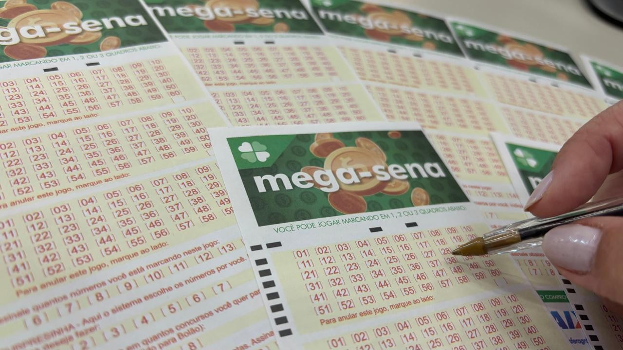 mega-sena,-concurso-2.985:-tres-apostas-levam-premio-e-dividem-r$-104,5-milhoes