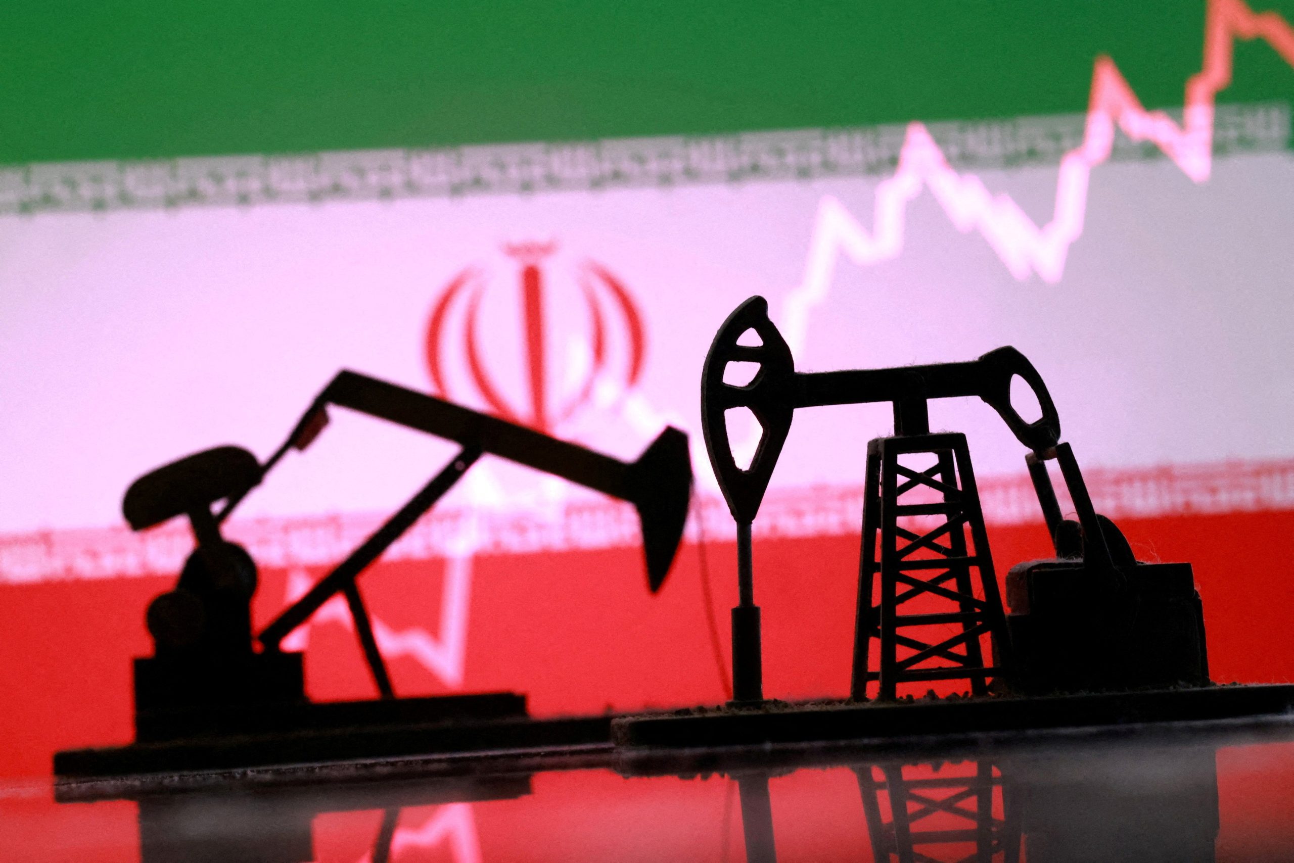 petroleo-sobe-apos-relato-de-que-navio-de-guerra-dos-eua-foi-atingido-por-misseis