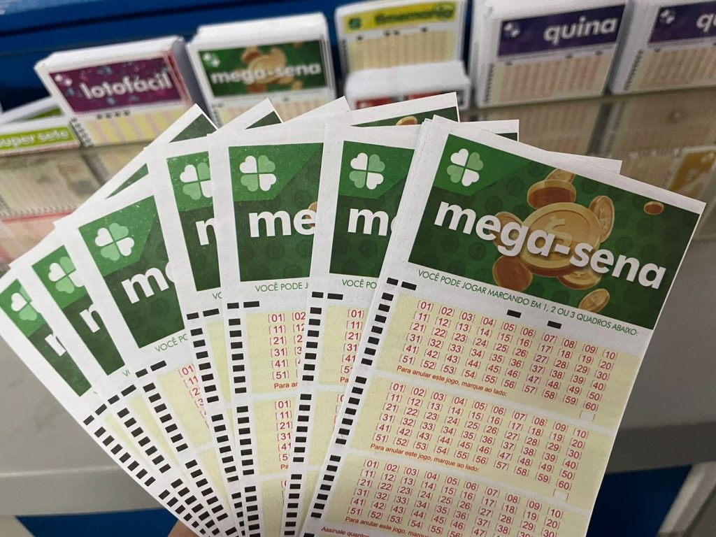 mega-sena-pode-pagar-r$-65-milhoes-neste-sabado;-g1-transmite-ao-vivo