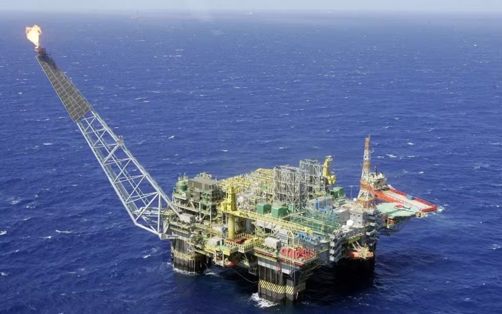 petroleo-sobe-com-impasse-entre-eua-e-ira-e-aumenta-tensao-nos-mercados